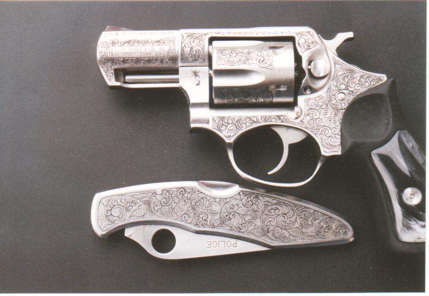 Ruger SP 101 with Matching Spiderco Knife