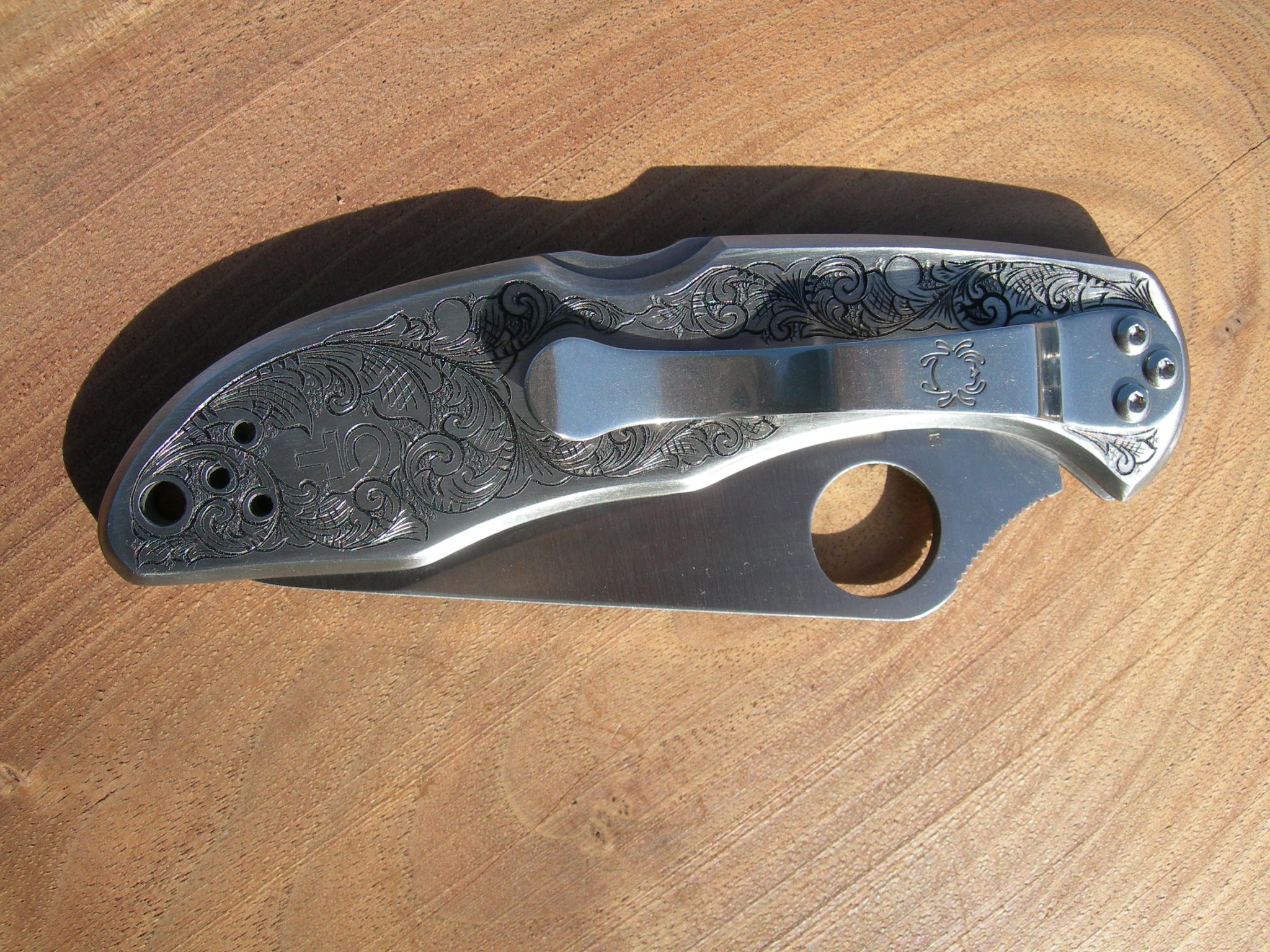 Spyderco Knife Gouse Freelance Firearms Engraving Gun Engraver